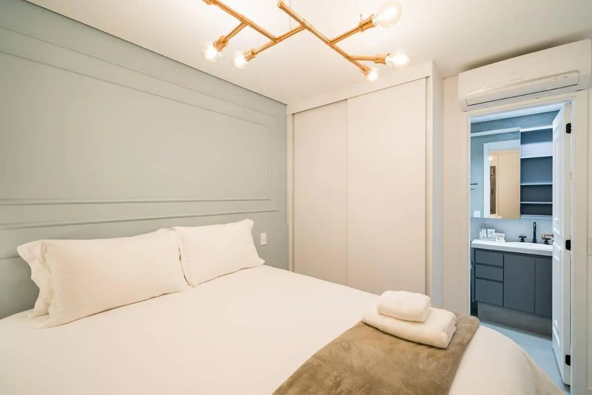 BHomy Vila Madalena Belo ao lado Metrô PC163B São Paulo Apartamento